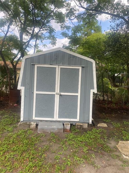 Good size shed to hold your tools or storage. Does have electric.