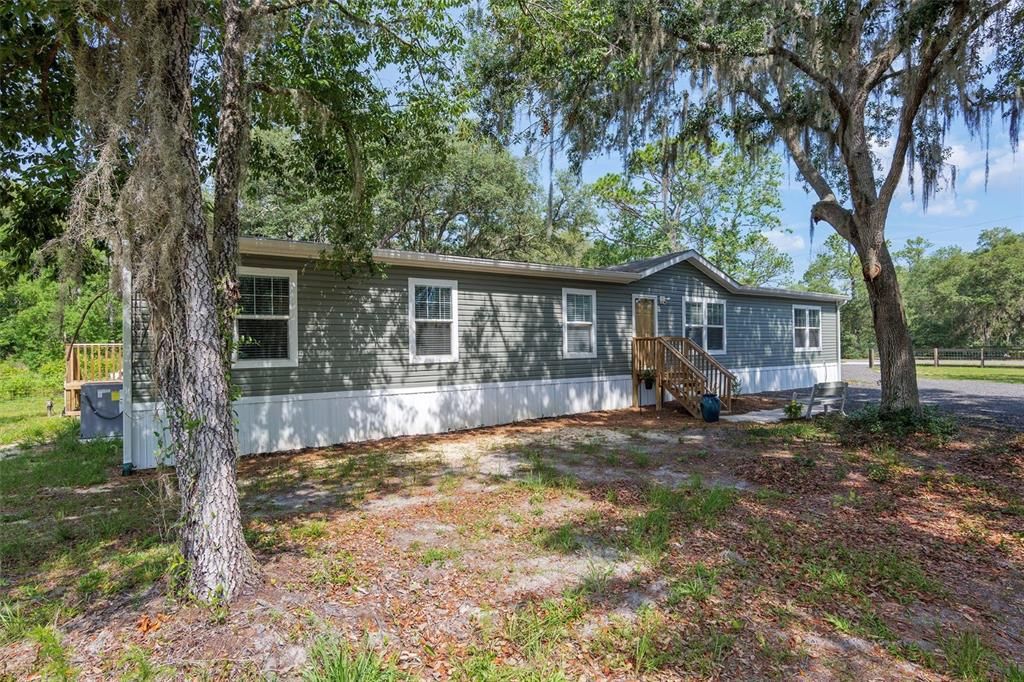 Recently Sold: $265,000 (4 beds, 2 baths, 2052 Square Feet)