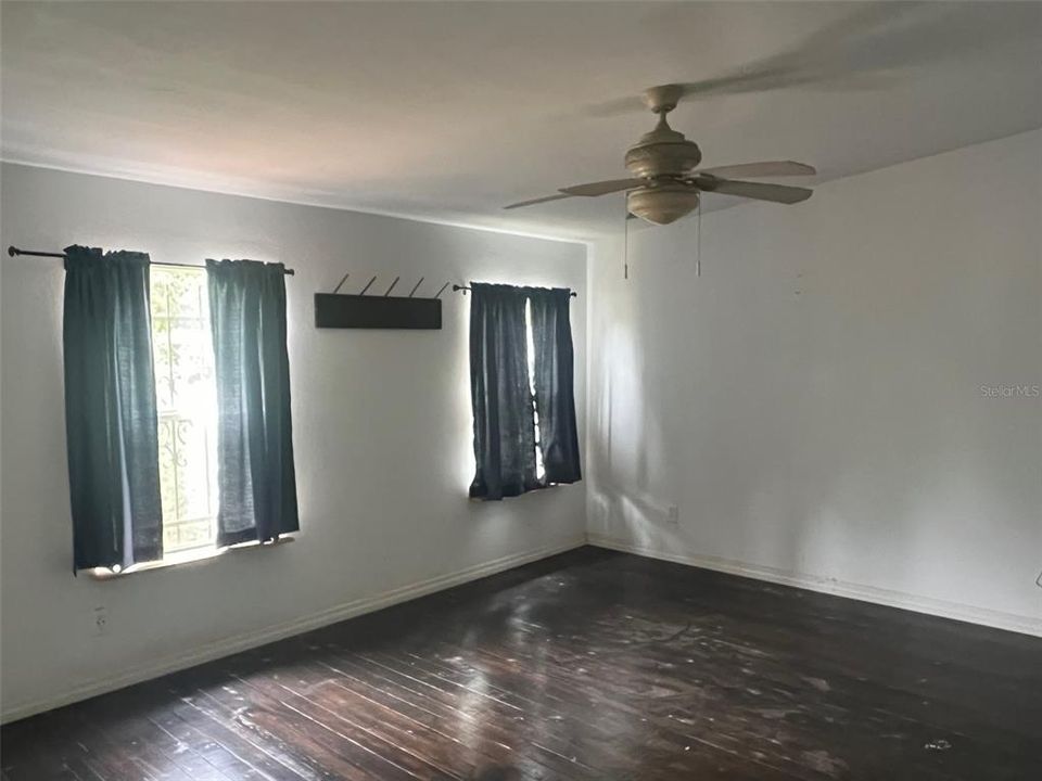 Vendido Recientemente: $135,000 (3 camas, 2 baños, 1474 Pies cuadrados)