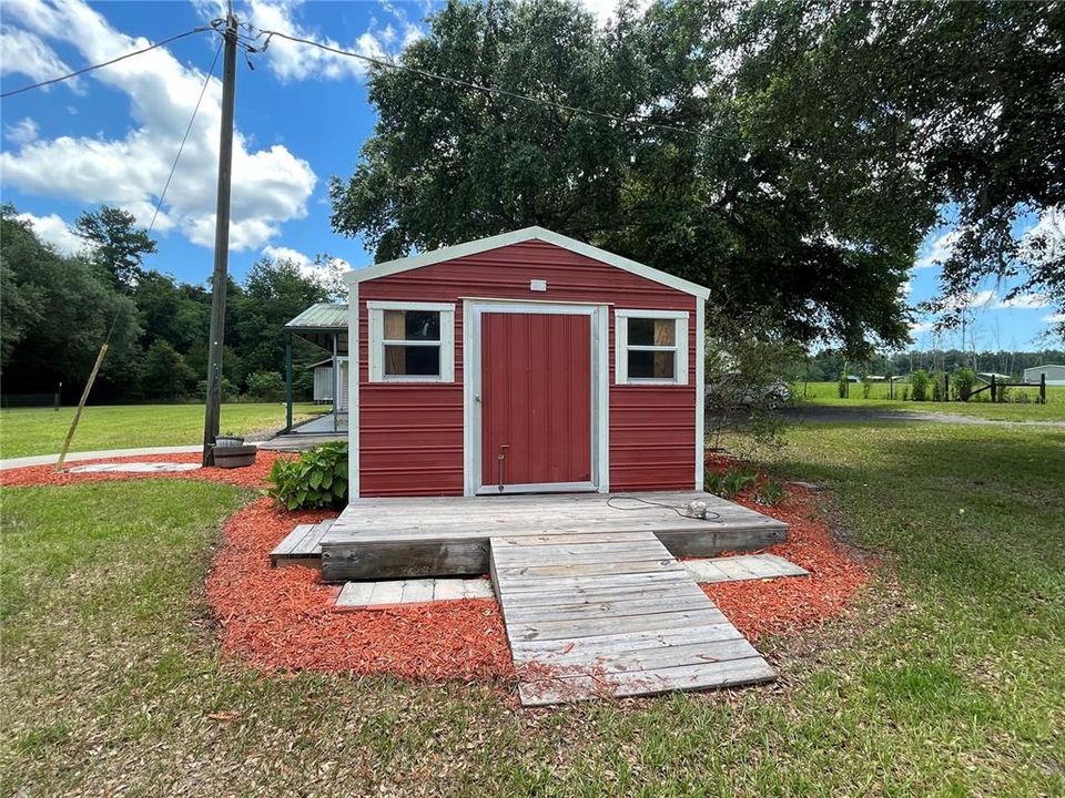Recently Sold: $290,000 (4 beds, 2 baths, 2008 Square Feet)