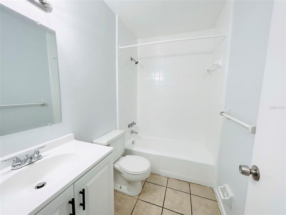 最近租的: $1,445 (2 贝兹, 1 浴室, 750 平方英尺)
