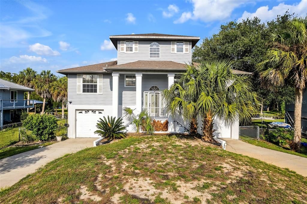 Recently Sold: $575,000 (3 beds, 2 baths, 2238 Square Feet)