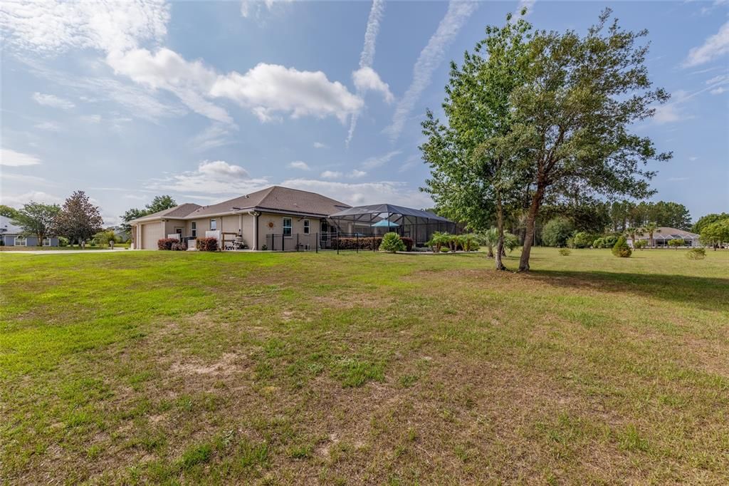 Recently Sold: $630,000 (3 beds, 2 baths, 2370 Square Feet)