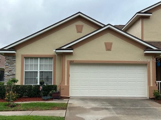 Recently Sold: $350,000 (3 beds, 2 baths, 1635 Square Feet)