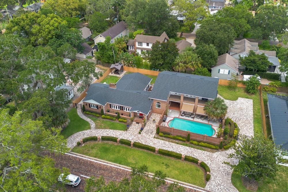 Recently Sold: $1,550,000 (5 beds, 4 baths, 4419 Square Feet)