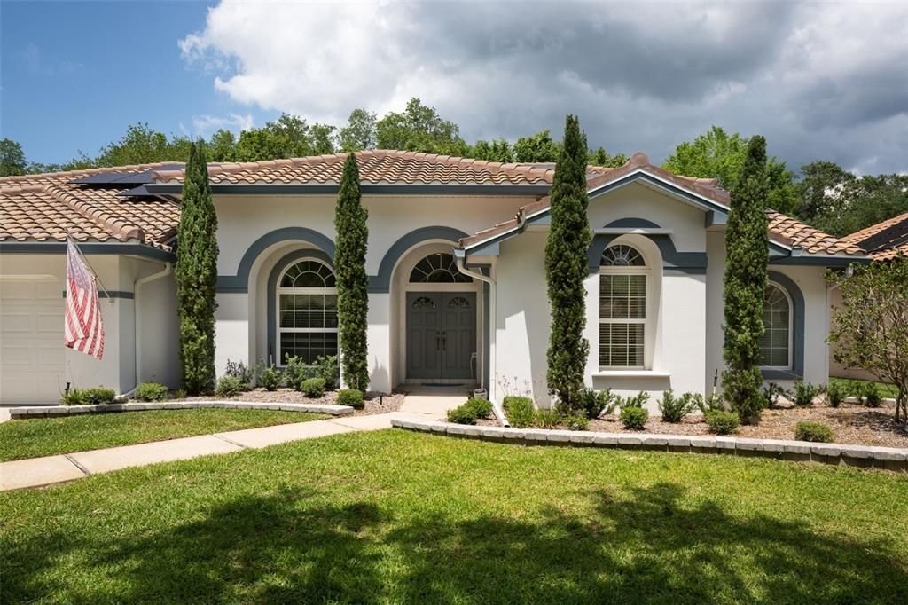 Recently Sold: $725,000 (4 beds, 2 baths, 2263 Square Feet)