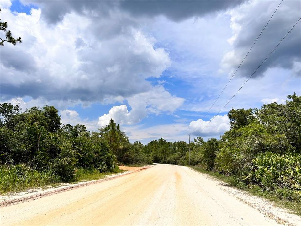 Vendido Recientemente: $60,000 (3.22 acres)