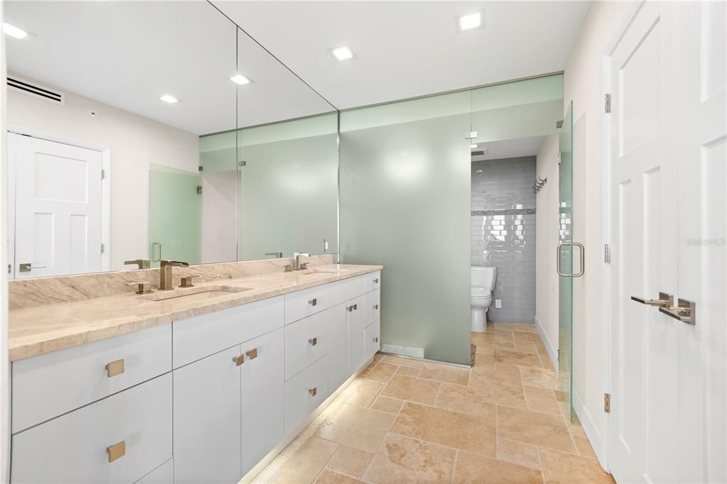 Recently Sold: $1,670,000 (2 beds, 2 baths, 1503 Square Feet)