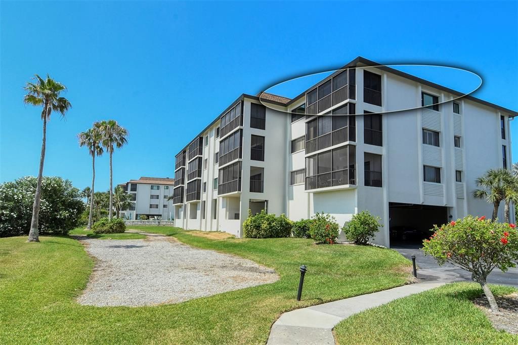 Recently Sold: $1,097,000 (3 beds, 2 baths, 1521 Square Feet)