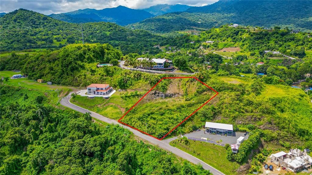 待售: $450,000 (0.66 acres)