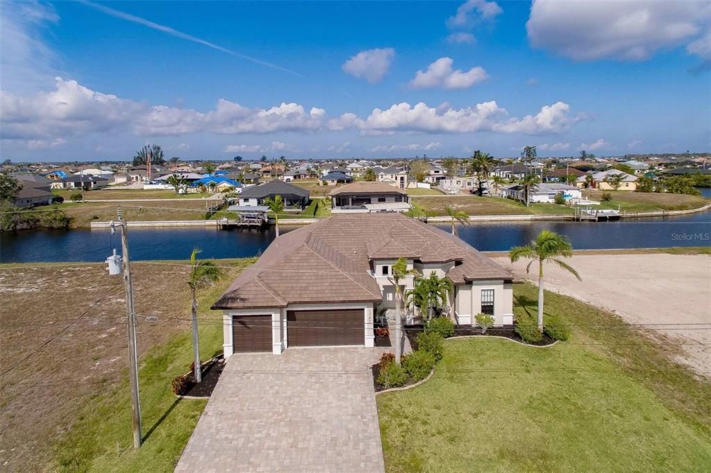 Recently Sold: $1,100,000 (3 beds, 3 baths, 2290 Square Feet)