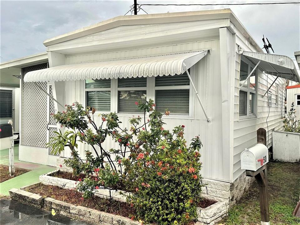Recently Sold: $44,900 (1 beds, 1 baths, 372 Square Feet)