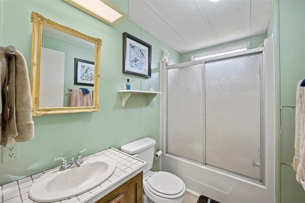 最近售出: $597,000 (3 贝兹, 2 浴室, 1196 平方英尺)