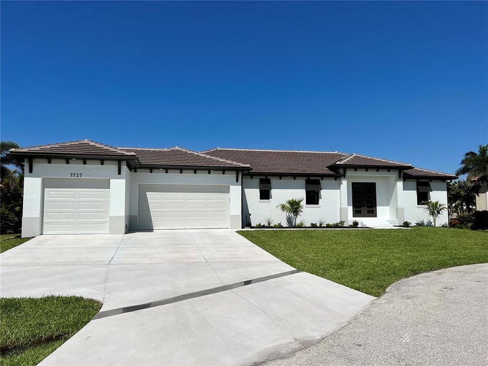 Recently Sold: $835,410 (3 beds, 2 baths, 2358 Square Feet)
