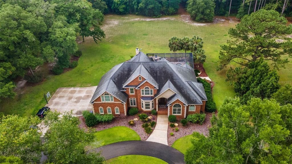 Recently Sold: $1,055,000 (4 beds, 4 baths, 4418 Square Feet)