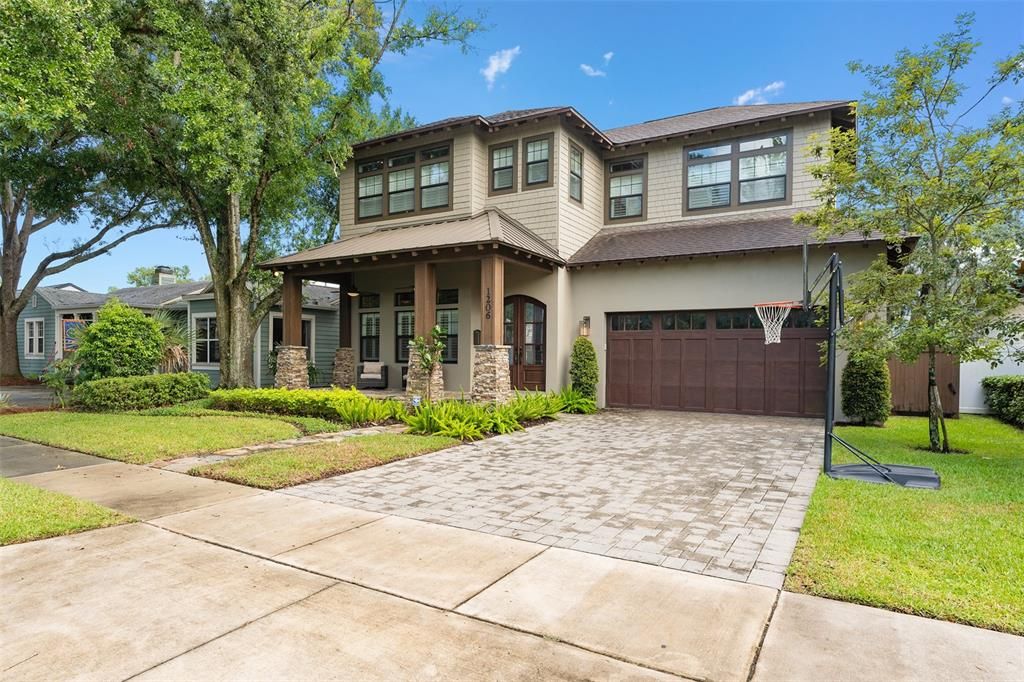 Recently Sold: $1,400,000 (5 beds, 4 baths, 3122 Square Feet)