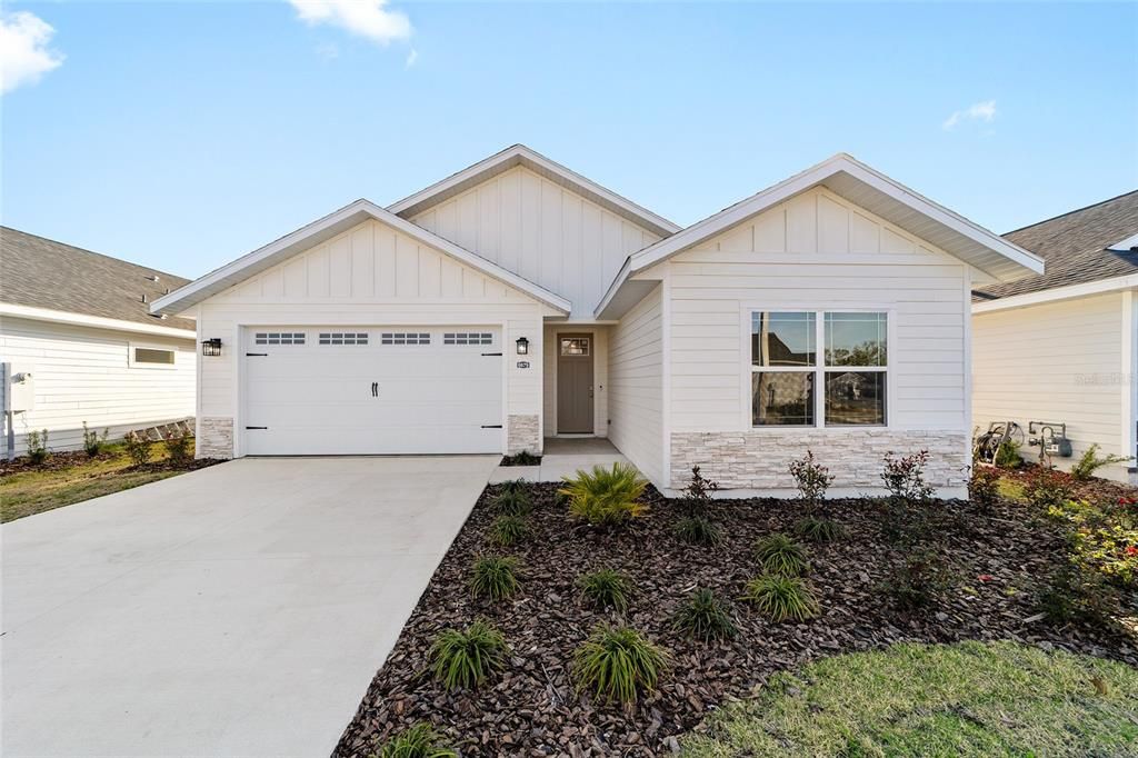 Recently Sold: $400,000 (3 beds, 2 baths, 1705 Square Feet)