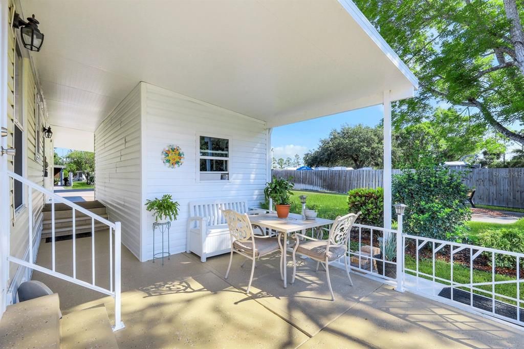 Recently Sold: $290,000 (2 beds, 2 baths, 1025 Square Feet)