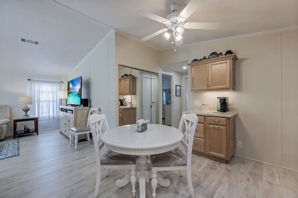 Recently Sold: $290,000 (2 beds, 2 baths, 1025 Square Feet)