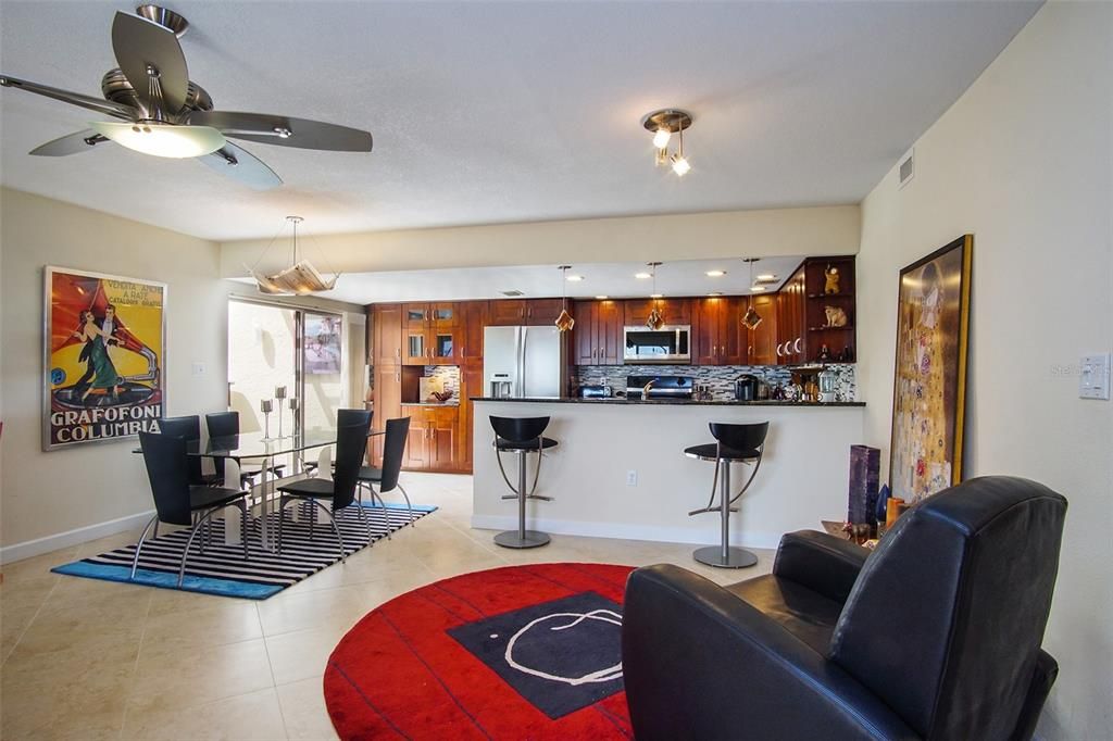 Recently Sold: $493,000 (2 beds, 2 baths, 1315 Square Feet)