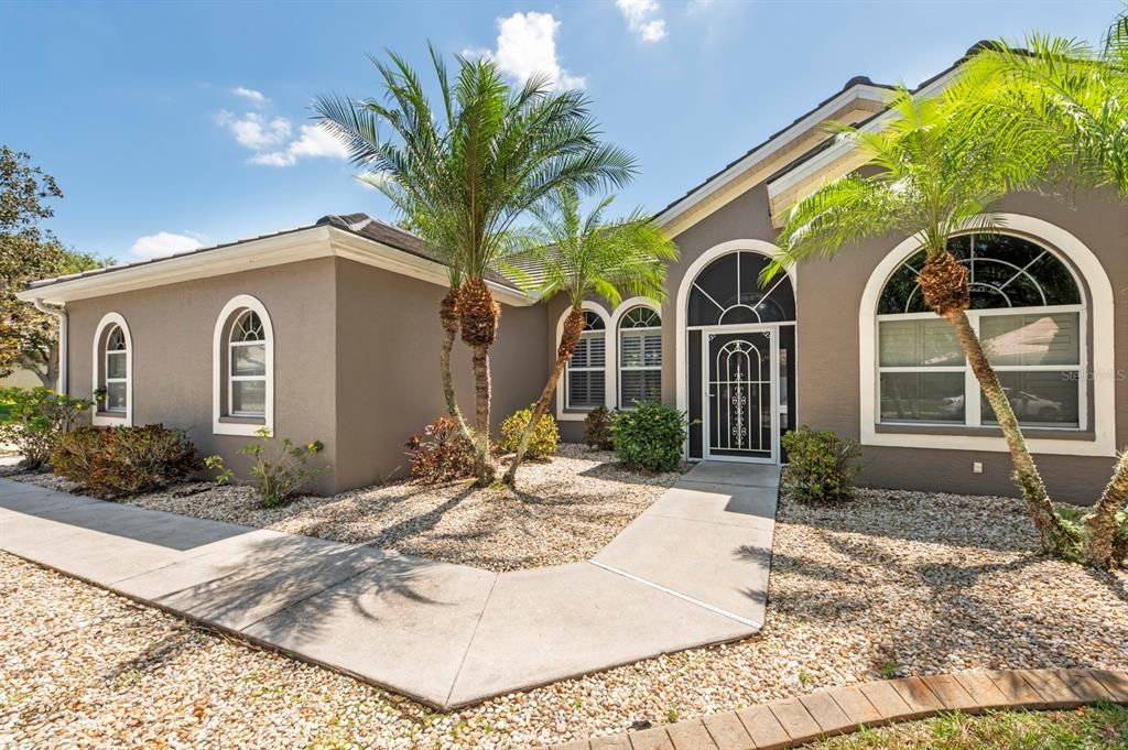 Recently Sold: $589,000 (4 beds, 3 baths, 2430 Square Feet)