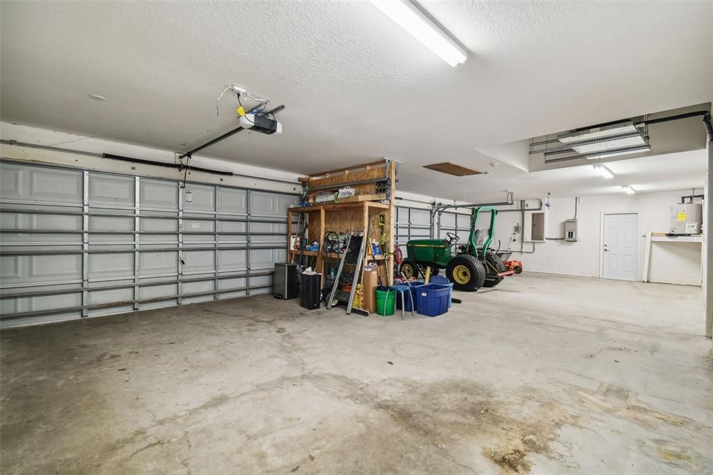 5-Car Garage!!!! With Water Treatment and Softener!