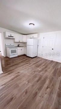 Recently Sold: $150,000 (3 beds, 1 baths, 908 Square Feet)