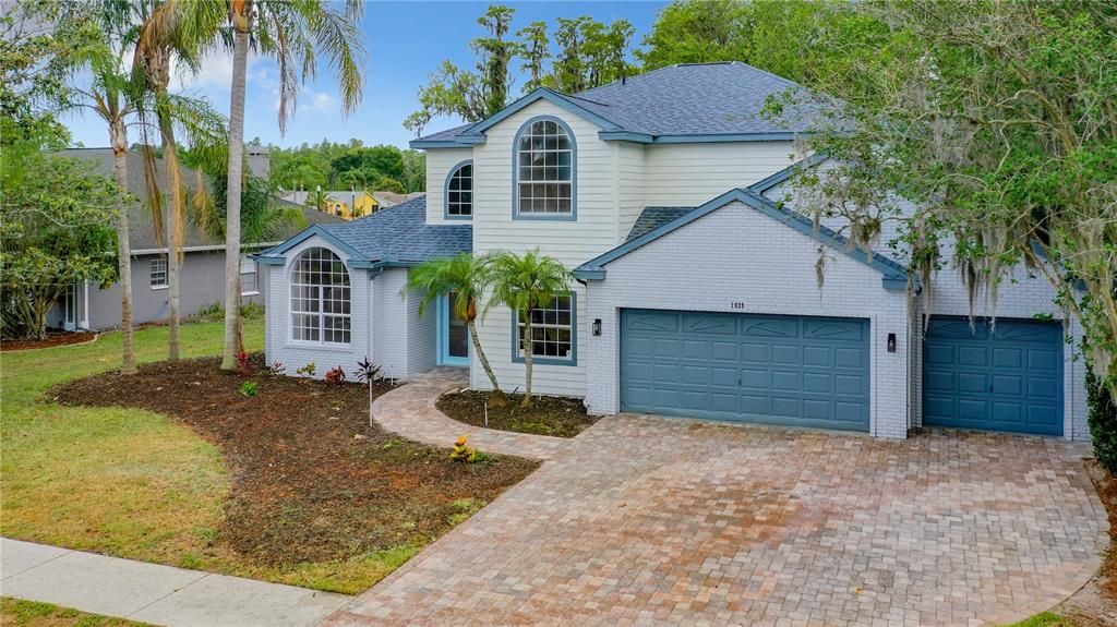 Recently Sold: $699,000 (4 beds, 2 baths, 3015 Square Feet)