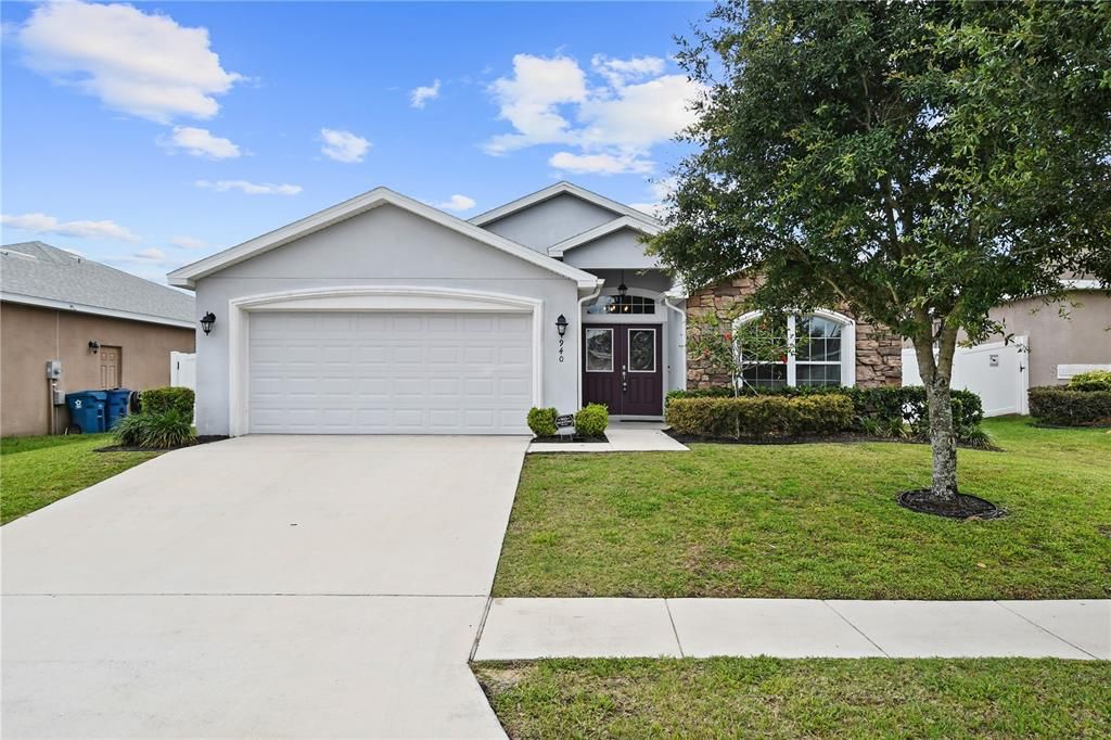 Recently Sold: $324,990 (3 beds, 2 baths, 1596 Square Feet)