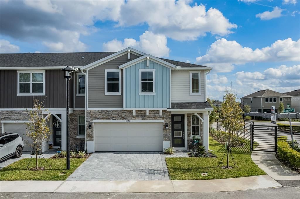 Recently Sold: $384,490 (4 beds, 2 baths, 1805 Square Feet)