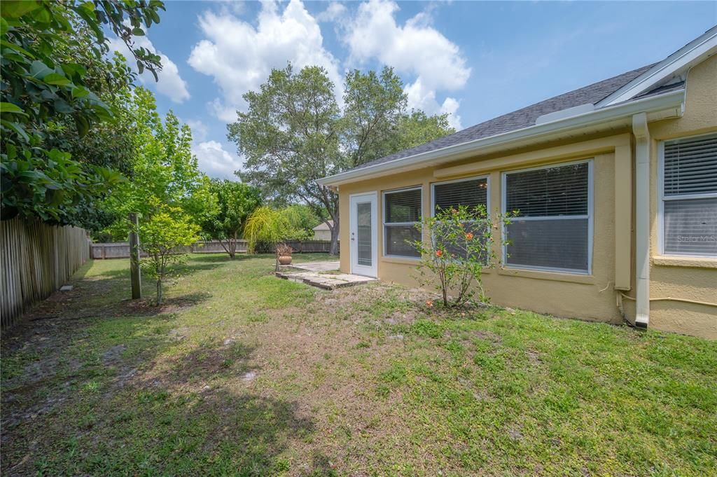Recently Sold: $510,000 (4 beds, 2 baths, 2349 Square Feet)
