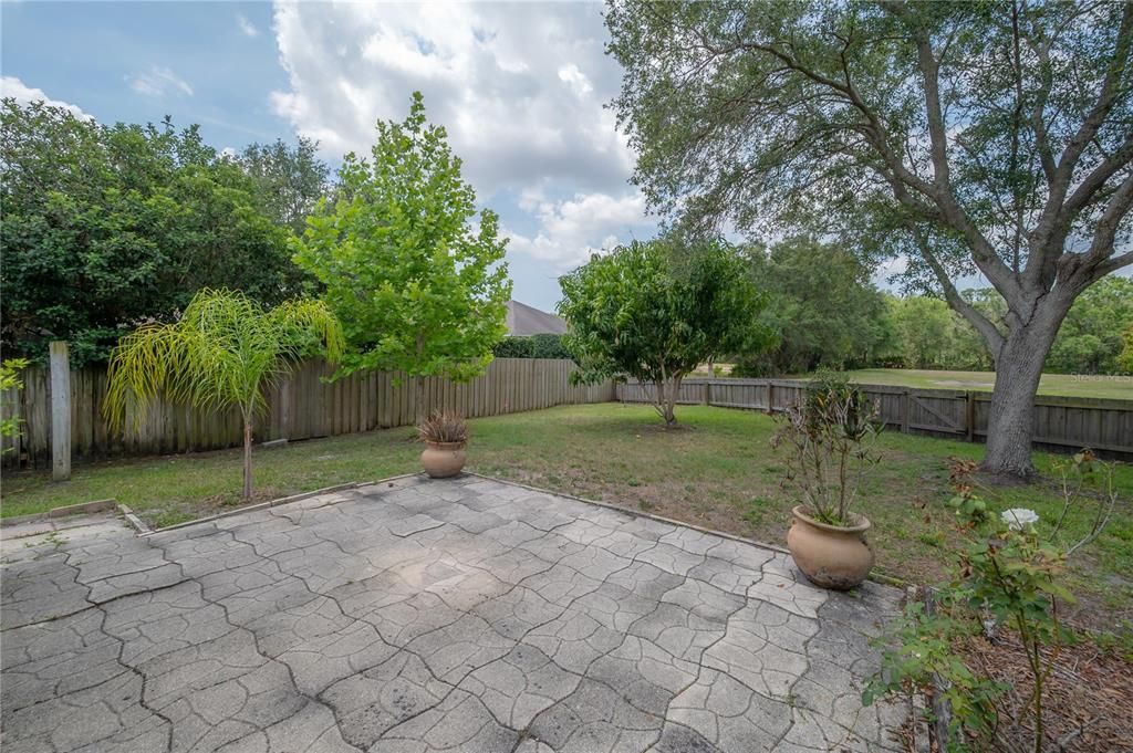 Recently Sold: $510,000 (4 beds, 2 baths, 2349 Square Feet)