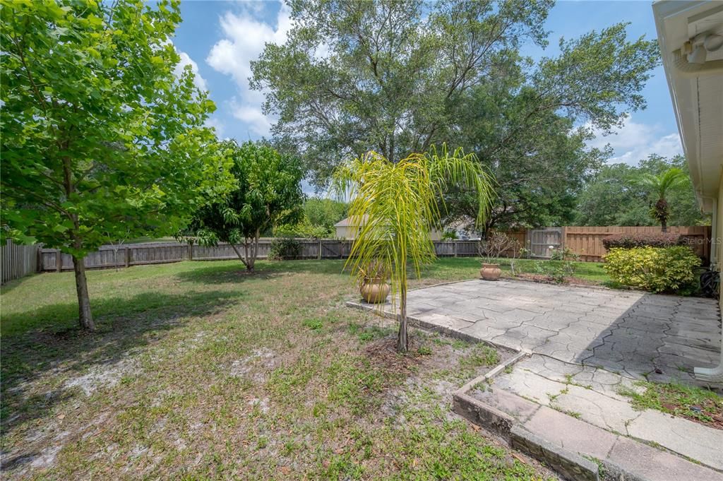 Recently Sold: $510,000 (4 beds, 2 baths, 2349 Square Feet)