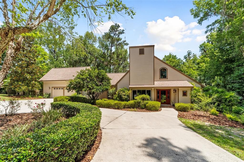 Recently Sold: $517,900 (3 beds, 2 baths, 2586 Square Feet)