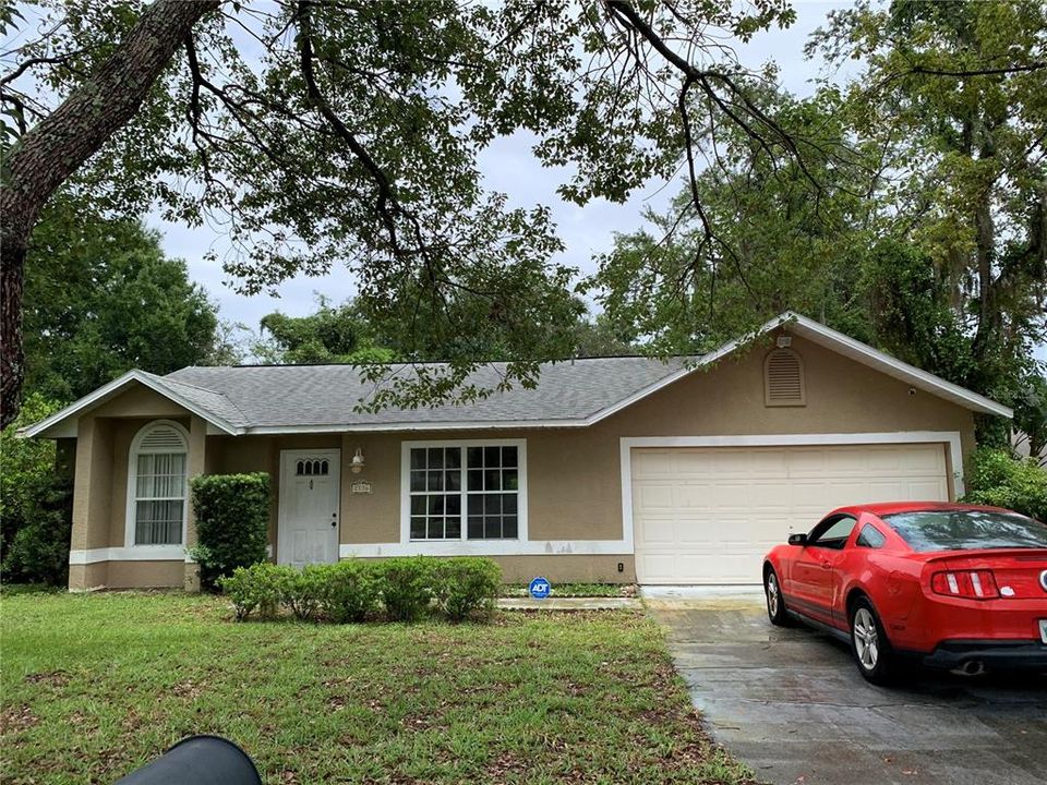 Recently Sold: $280,000 (3 beds, 2 baths, 1352 Square Feet)