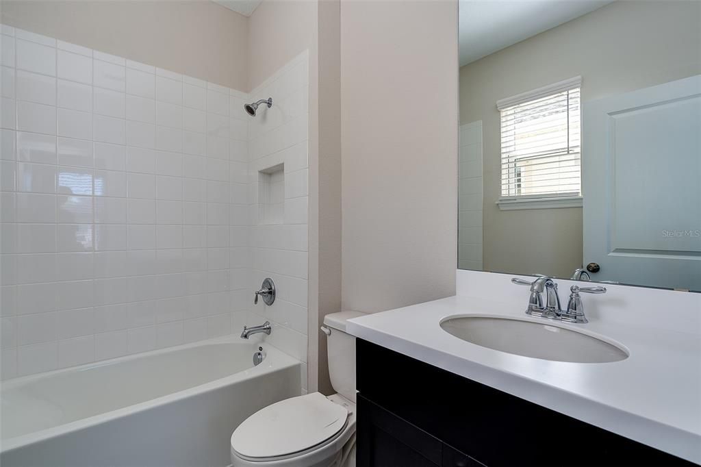 Недавно арендовано: $3,800 (3 спален, 3 ванн, 1990 Квадратных фут)