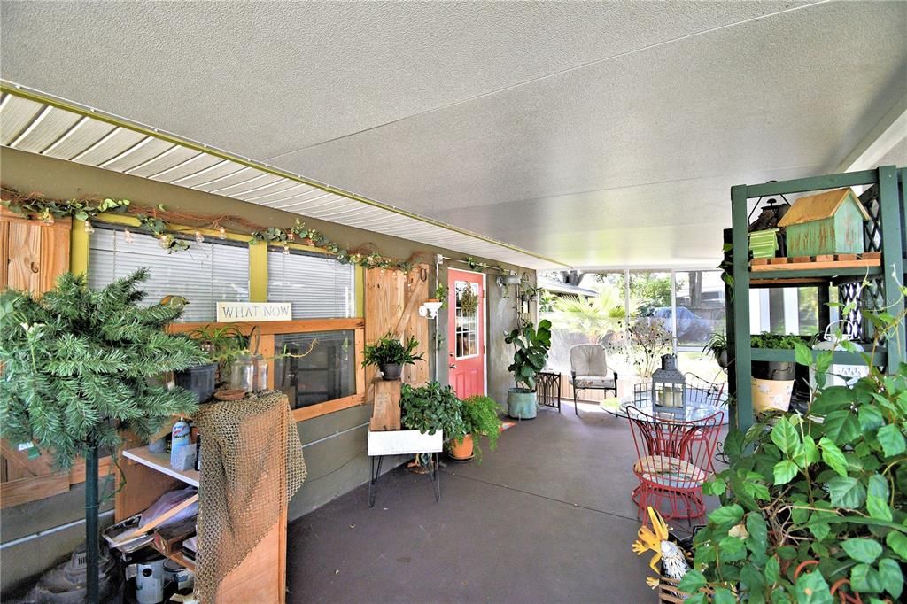 Recently Sold: $270,000 (3 beds, 2 baths, 1902 Square Feet)