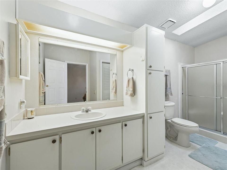 最近售出: $262,000 (2 贝兹, 2 浴室, 1487 平方英尺)