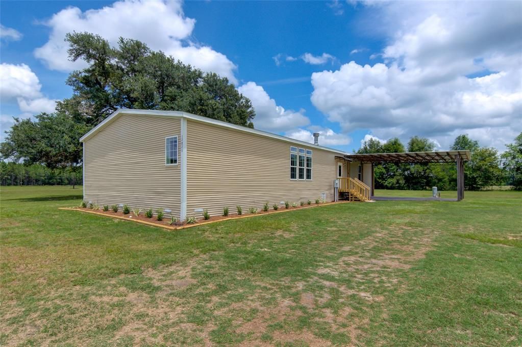 Recently Sold: $450,000 (4 beds, 2 baths, 2280 Square Feet)