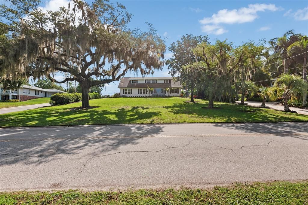 Recently Sold: $675,000 (4 beds, 3 baths, 3316 Square Feet)