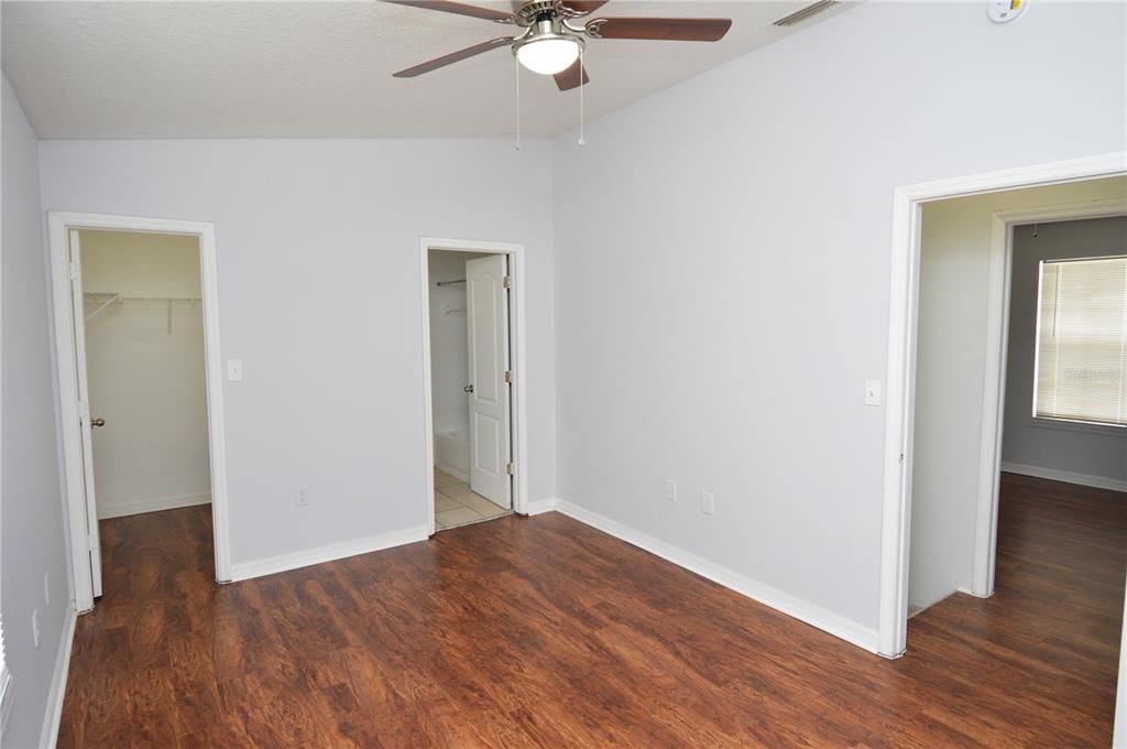 Recently Rented: $1,700 (2 beds, 2 baths, 1140 Square Feet)