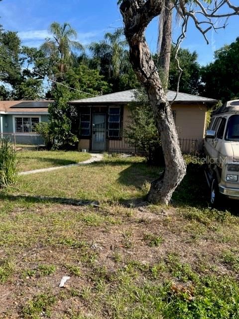 Recently Sold: $110,000 (2 beds, 1 baths, 572 Square Feet)