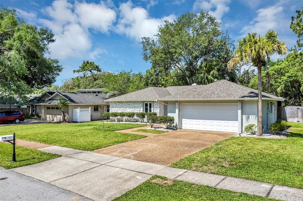 Recently Sold: $475,000 (3 beds, 2 baths, 1893 Square Feet)