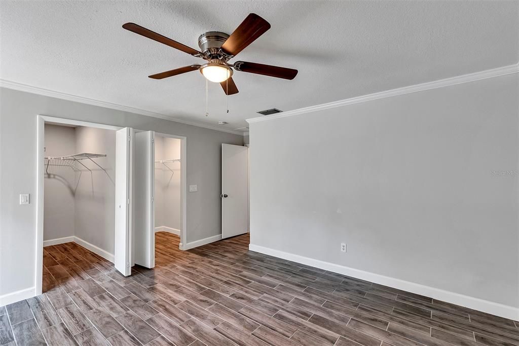 Recently Sold: $475,000 (3 beds, 2 baths, 1893 Square Feet)