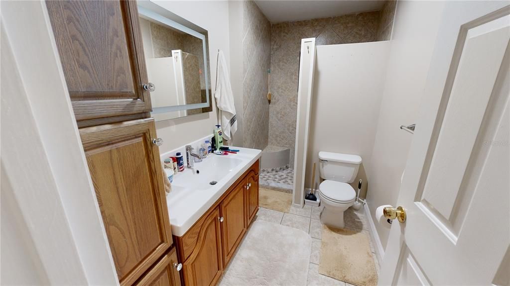 最近售出: $468,000 (3 贝兹, 2 浴室, 1517 平方英尺)