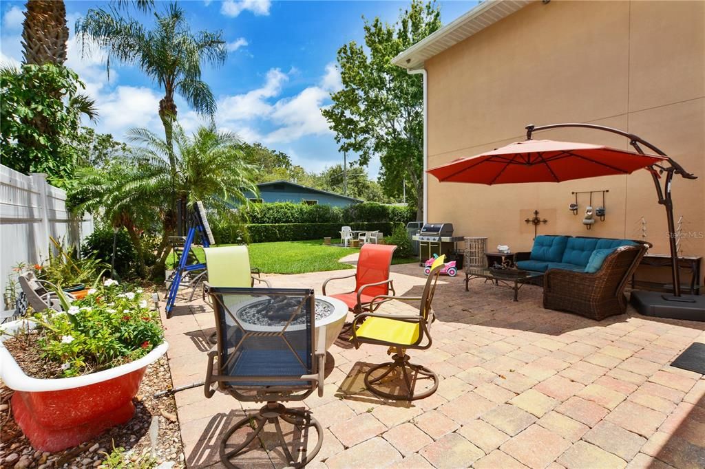 Recently Sold: $799,900 (6 beds, 3 baths, 3207 Square Feet)