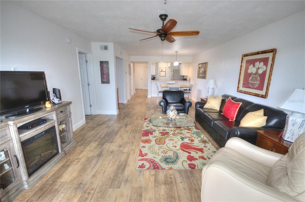 Recently Sold: $339,000 (2 beds, 2 baths, 1120 Square Feet)
