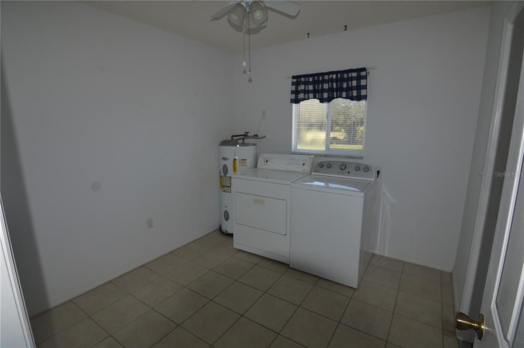 Recently Rented: $1,800 (2 beds, 2 baths, 1770 Square Feet)