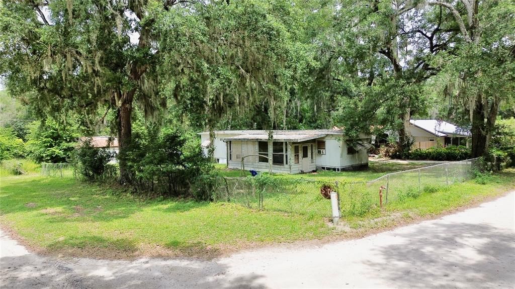 Recently Sold: $50,000 (3 beds, 2 baths, 1456 Square Feet)