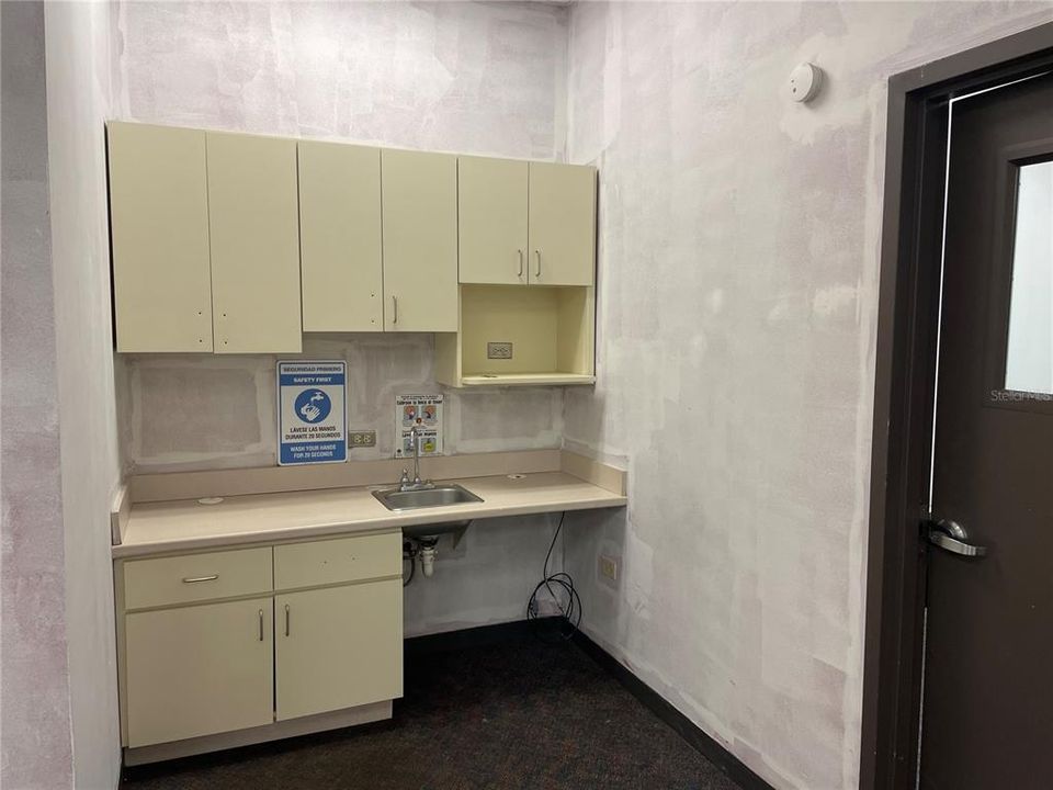 На продажу: $354 (0 спален, 0 ванн, 0 Квадратных фут)